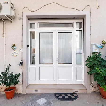 Casa Alessia By Rentbeat Apartment
